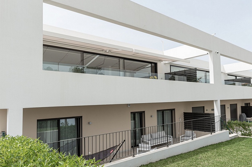 Schickes neues modernes Stadthaus in Cala Vynes