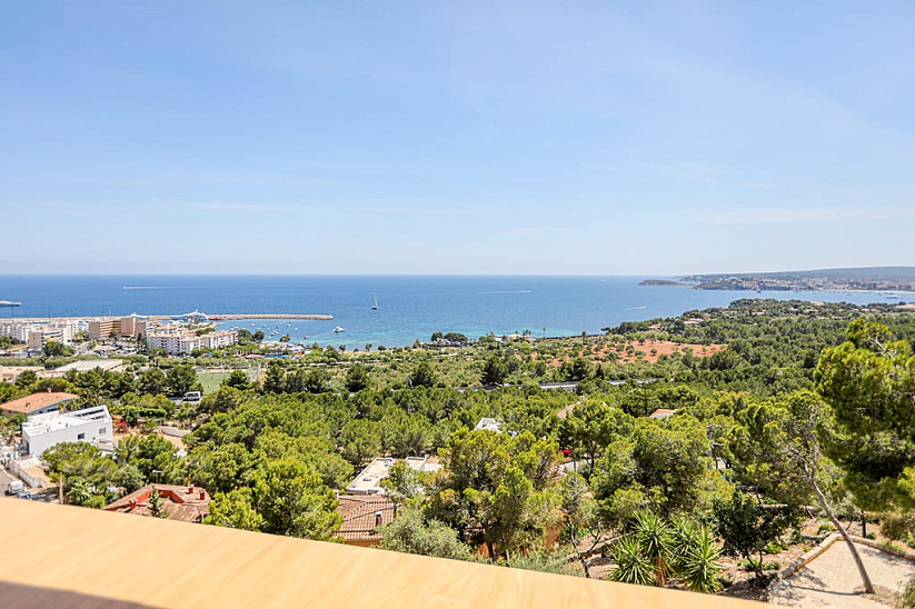 Villa mit fantastischem Meerblick in Costa den Blanes