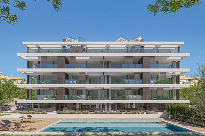 Neu gebautes Penthouse mit Panoramablick auf das Meer in einer Luxusanlage in Cala Mayor