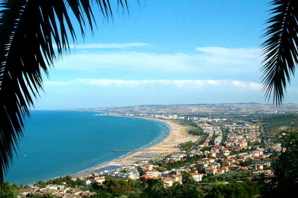 Der Zauber von Playa de Palma, Mallorca: Ihr ultimativer Urlaubsführer 2024