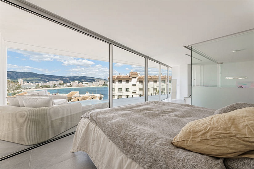 Beeindruckende moderne Villa mit atemberaubendem Meerblick in Cala Viñes